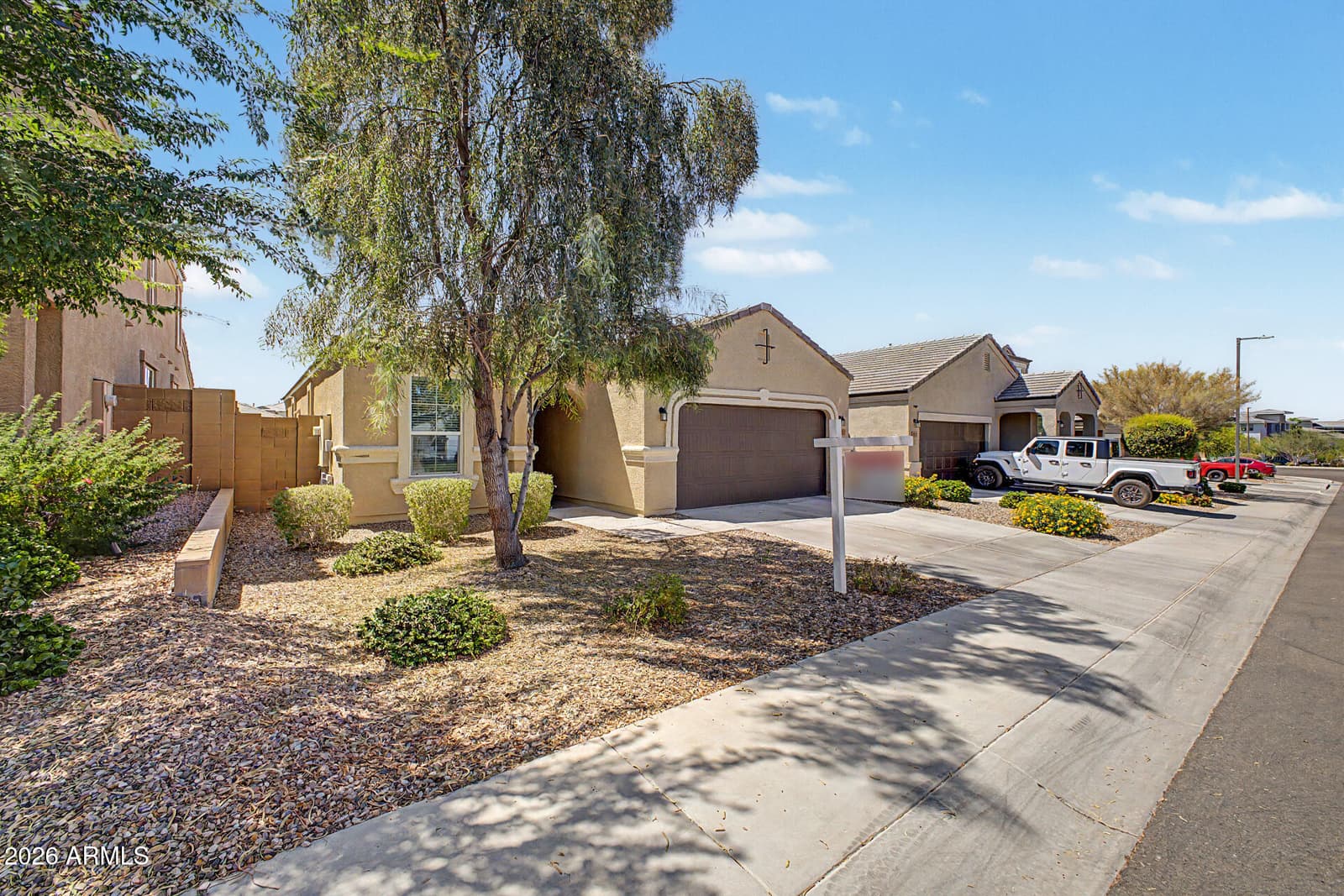 2011 W YELLOWBIRD Lane, Phoenix, AZ 85085 — photo 2 of 44