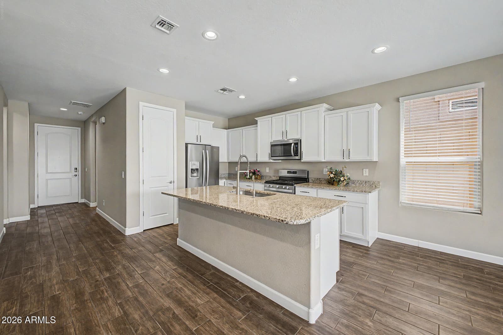 2011 W YELLOWBIRD Lane, Phoenix, AZ 85085 — photo 11 of 44