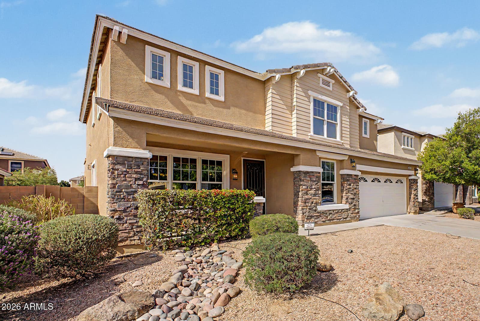 4034 W SAINT KATERI Drive, Phoenix, AZ 85041 — photo 5 of 44