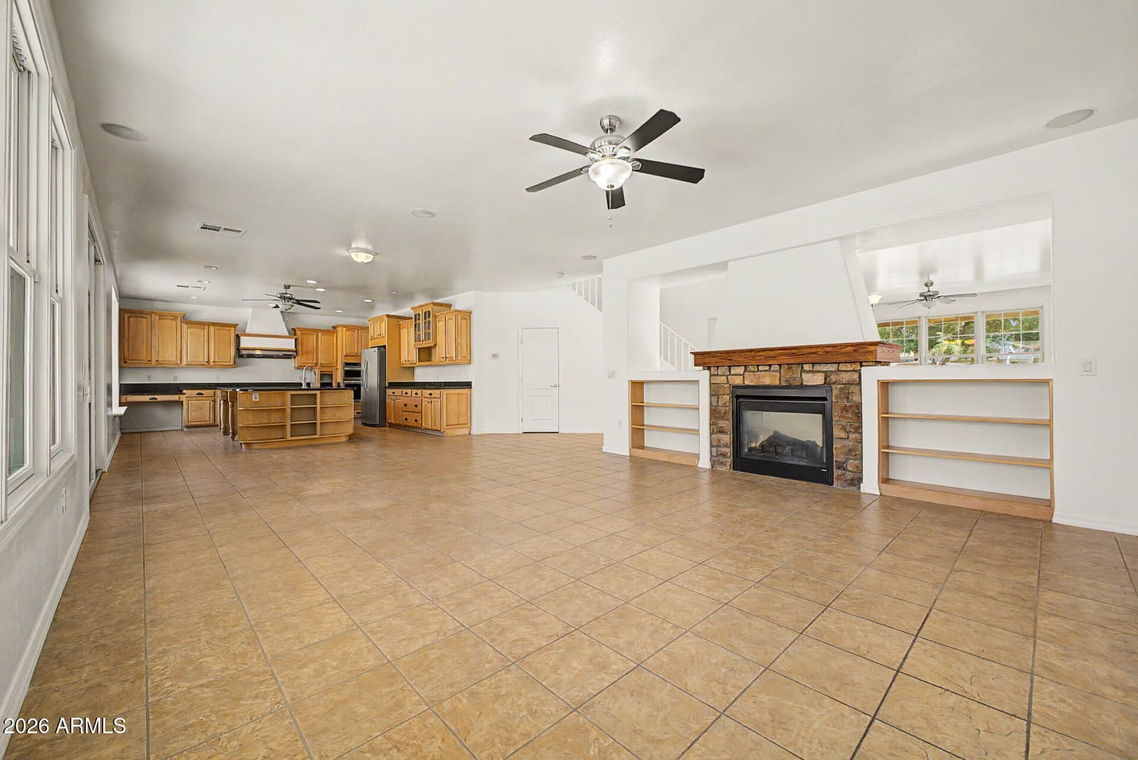 4034 W SAINT KATERI Drive, Phoenix, AZ 85041 — photo 12 of 44
