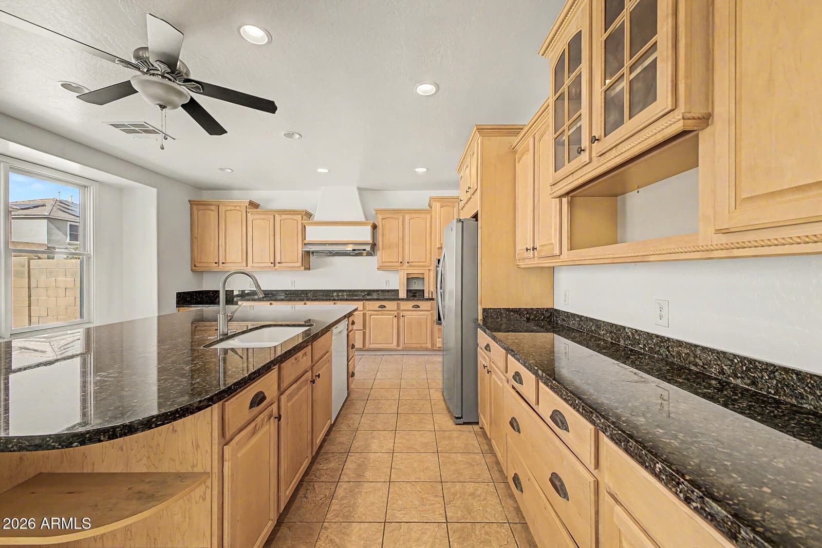 4034 W SAINT KATERI Drive, Phoenix, AZ 85041 — photo 7 of 44