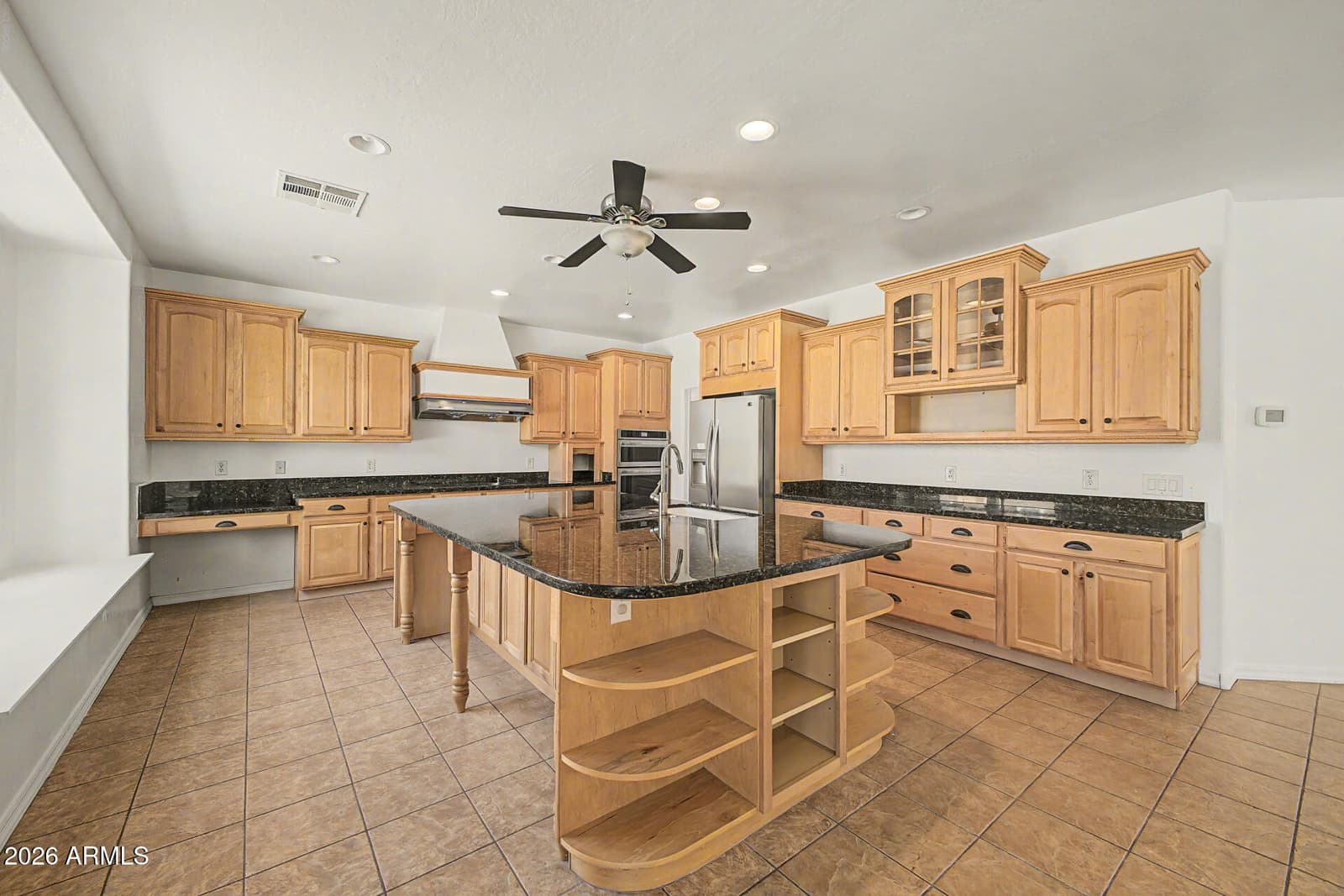 4034 W SAINT KATERI Drive, Phoenix, AZ 85041 — photo 9 of 44
