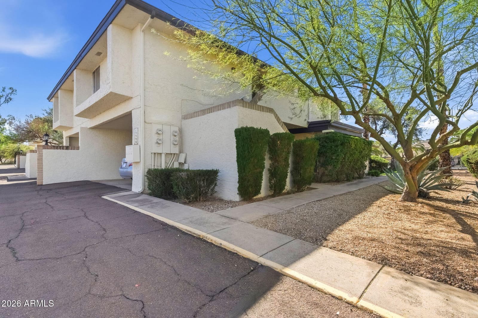 780 E EUGIE Avenue, Phoenix, AZ 85022 — photo 24 of 25