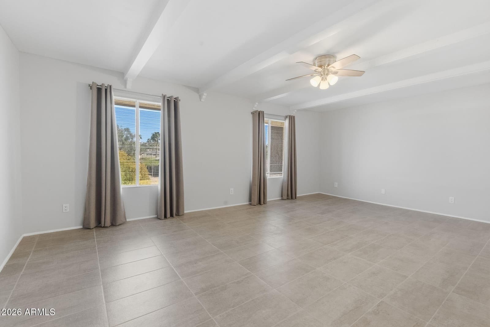 780 E EUGIE Avenue, Phoenix, AZ 85022 — photo 7 of 25