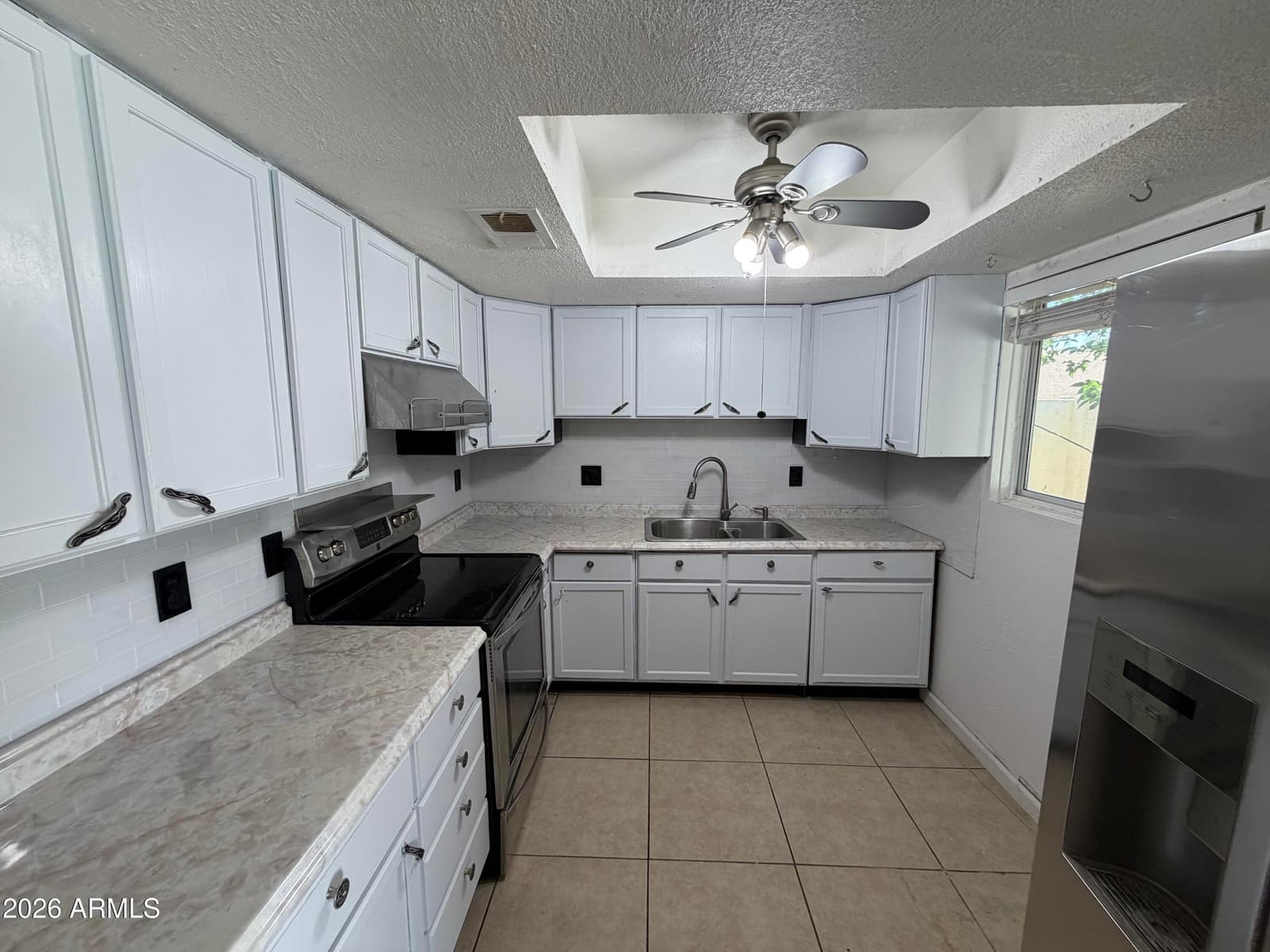 15601 N 27TH Street 5, Phoenix, AZ 85032 — photo 5 of 21