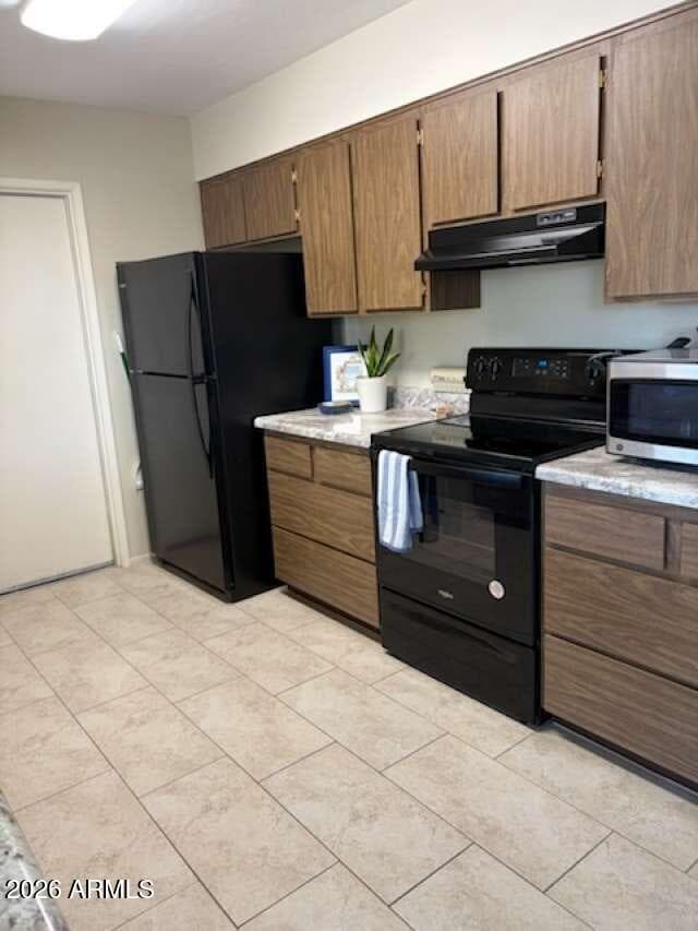10509 W OAK RIDGE Drive, Sun City, AZ 85351 — photo 10 of 12