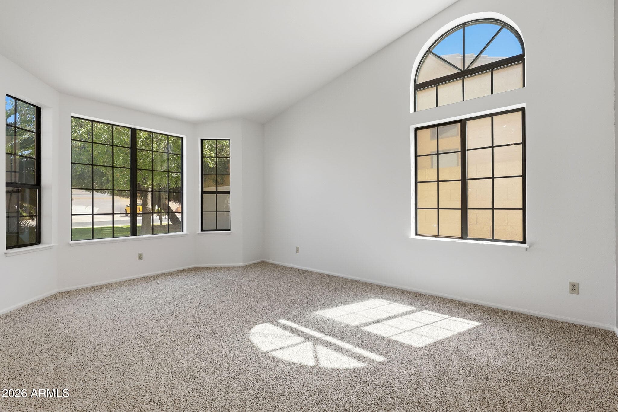 1531 W SHERRI Drive, Gilbert, AZ 85233 — photo 11 of 74