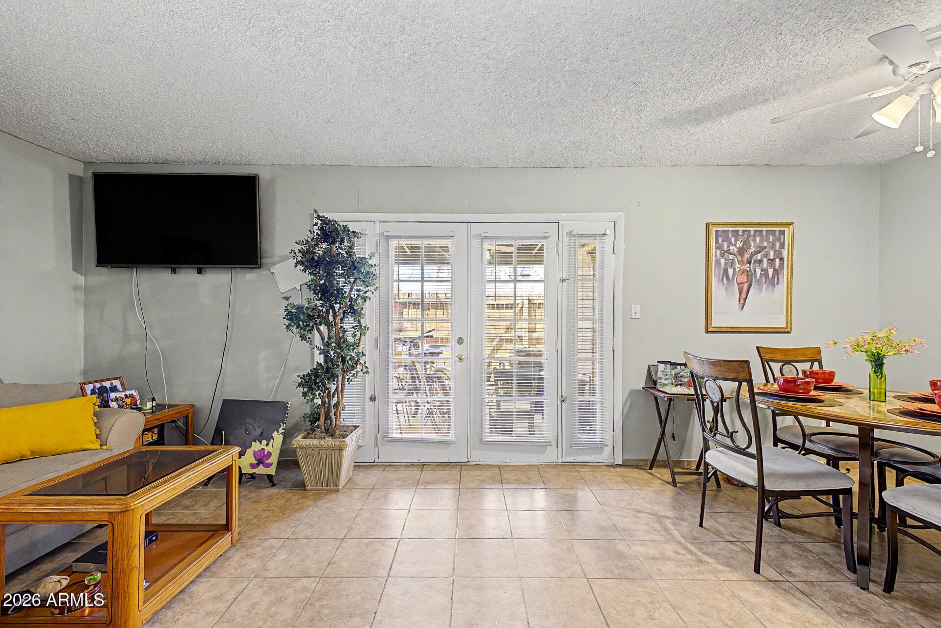 5906 W GOLDEN Lane, Glendale, AZ 85302 — photo 7 of 25