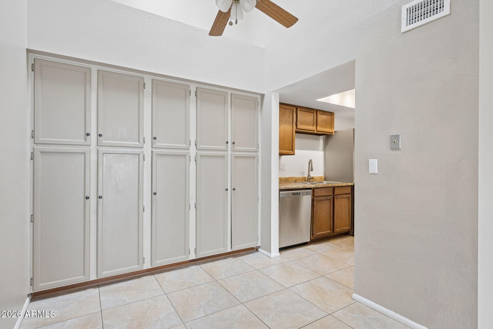 629 N MESA Drive 16, Mesa, AZ 85201 — photo 5 of 14