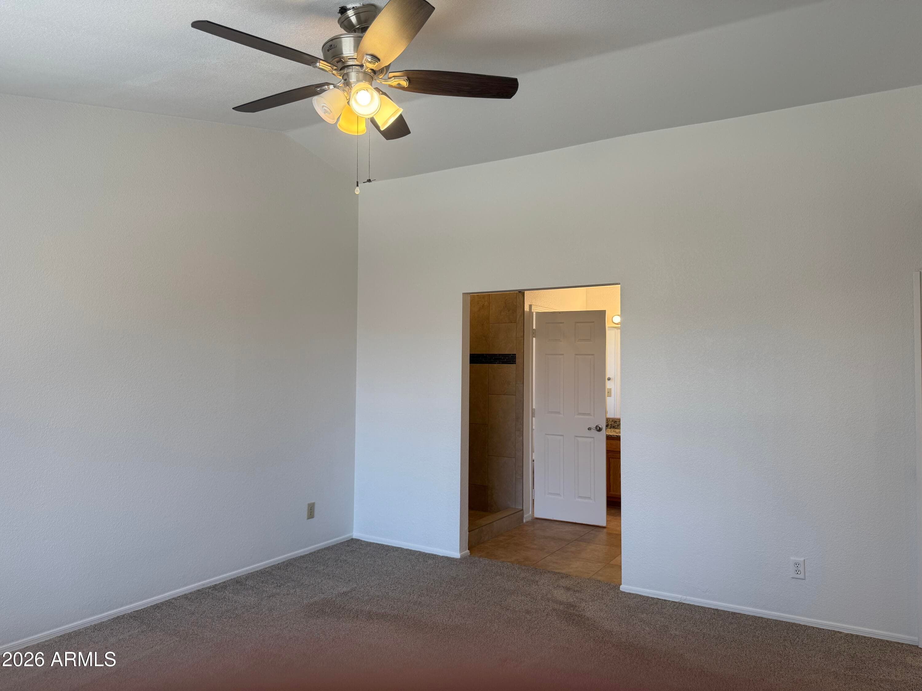 3927 E LAVENDER Lane, Phoenix, AZ 85044 — photo 32 of 63