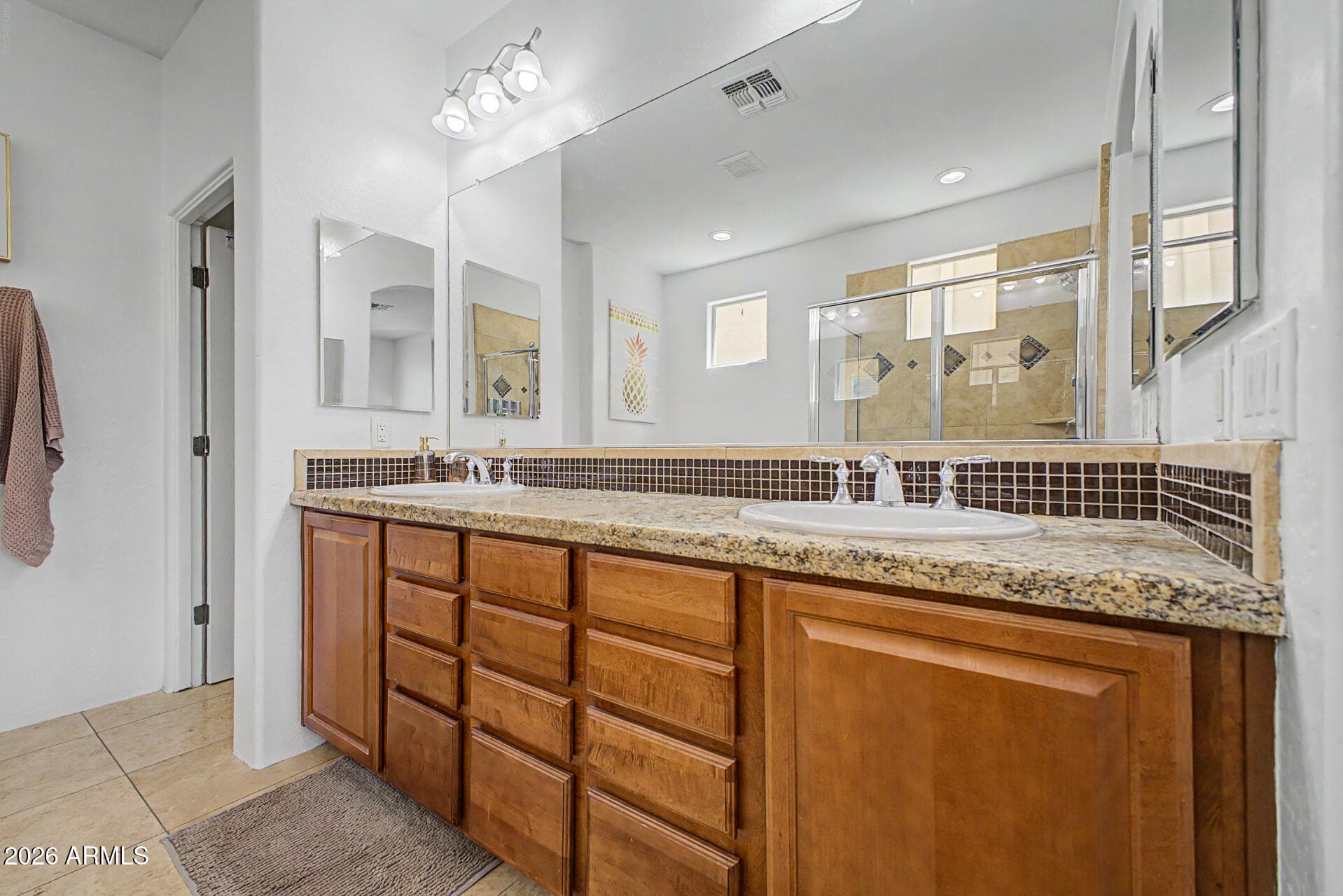 308 W HERRO Lane, Phoenix, AZ 85013 — photo 18 of 32