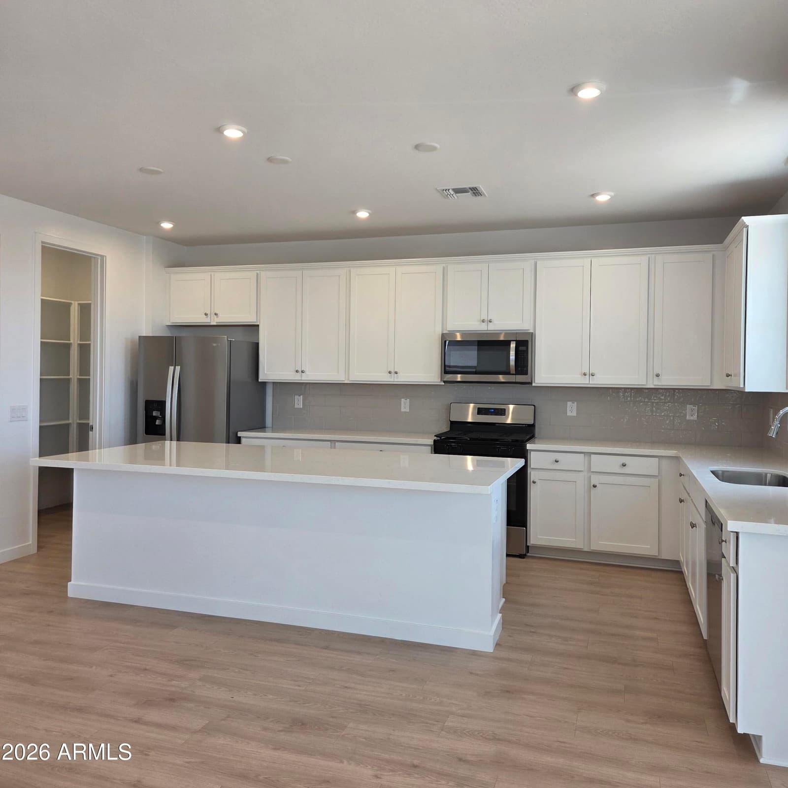 3009 E Villa Avenue, San Tan Valley, AZ 85143 — photo 4 of 32