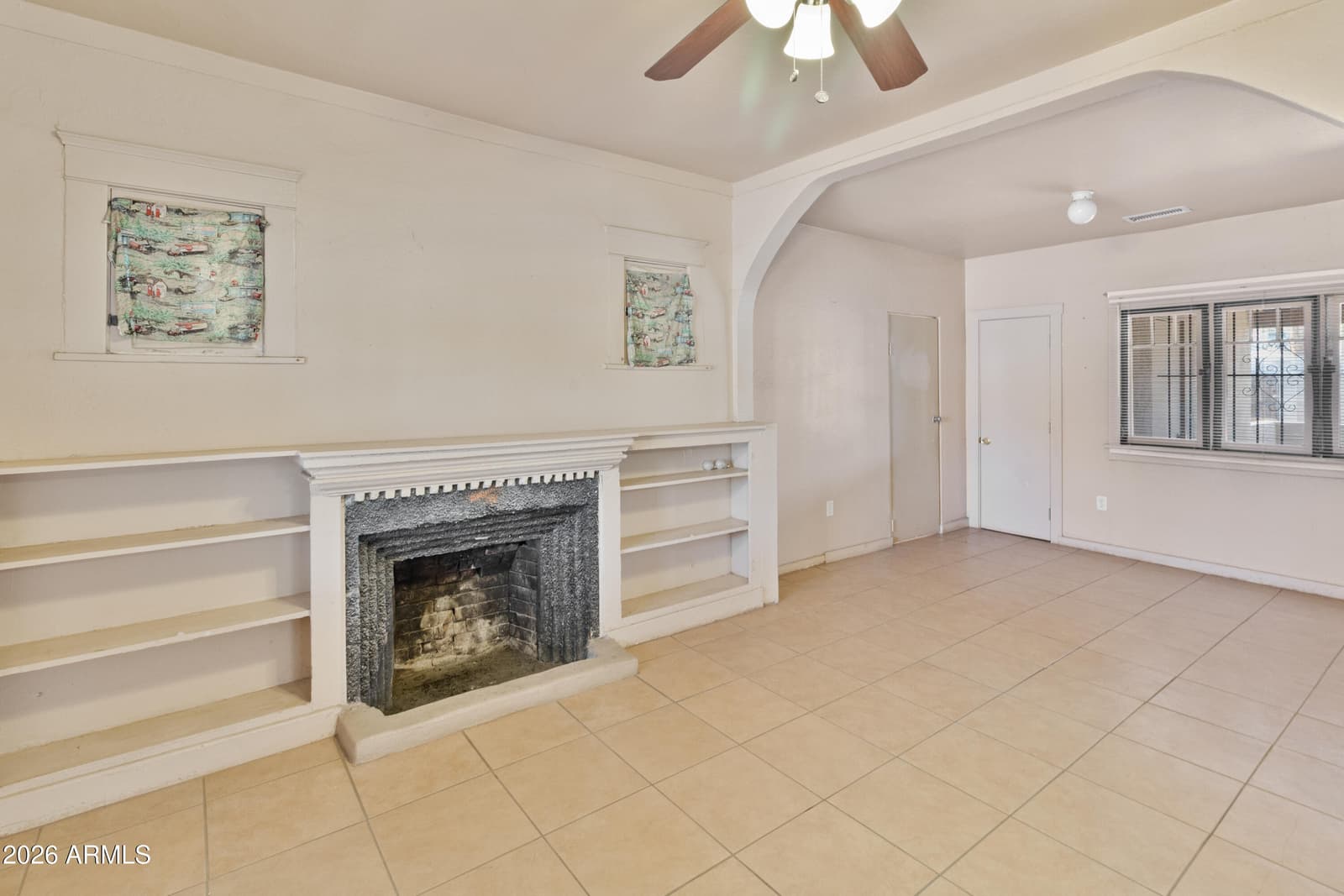 1237 E PIERCE Street, Phoenix, AZ 85006 — photo 5 of 23