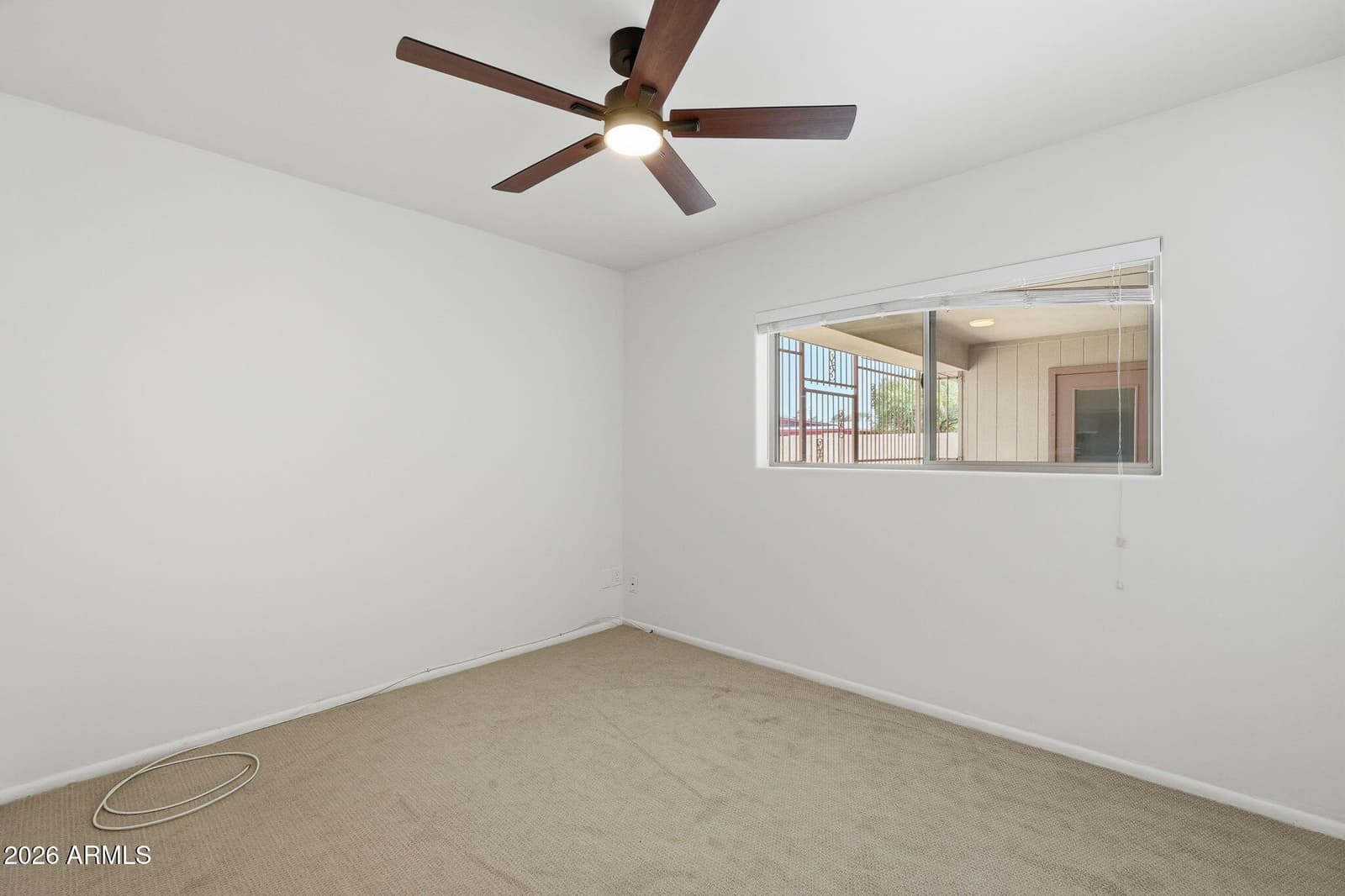 2201 E GRETTA Place, Phoenix, AZ 85022 — photo 16 of 40