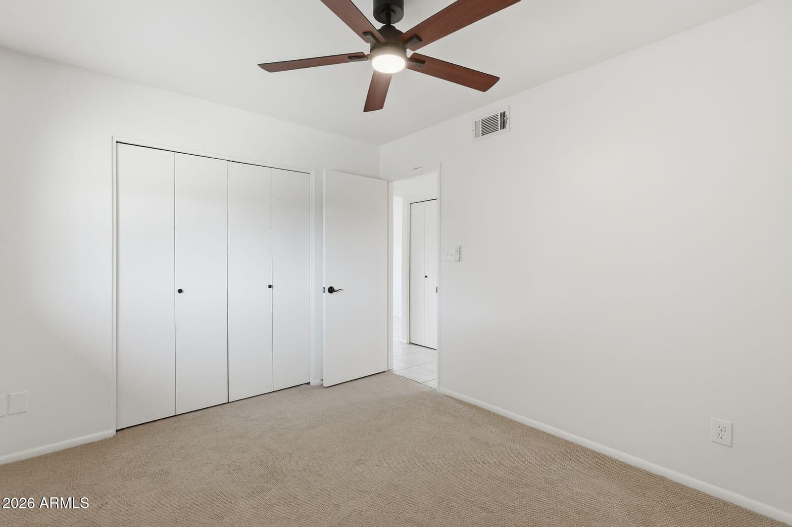 2201 E GRETTA Place, Phoenix, AZ 85022 — photo 17 of 40