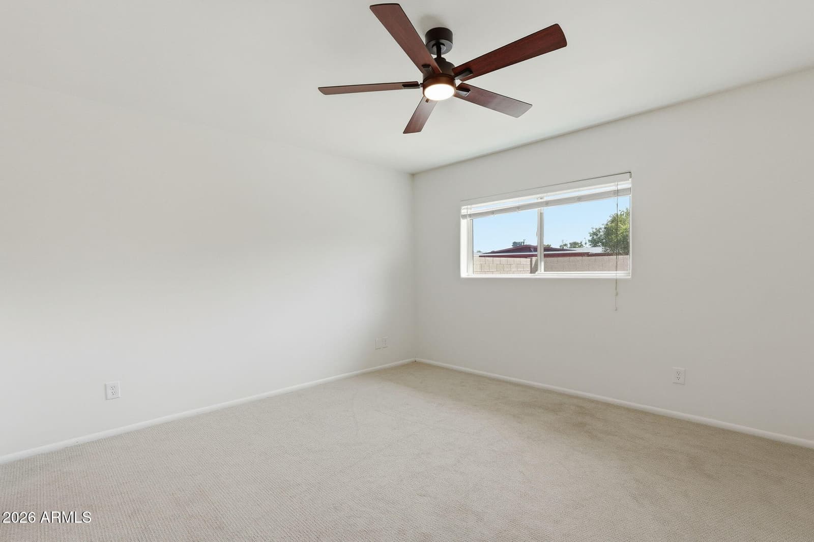 2201 E GRETTA Place, Phoenix, AZ 85022 — photo 20 of 40