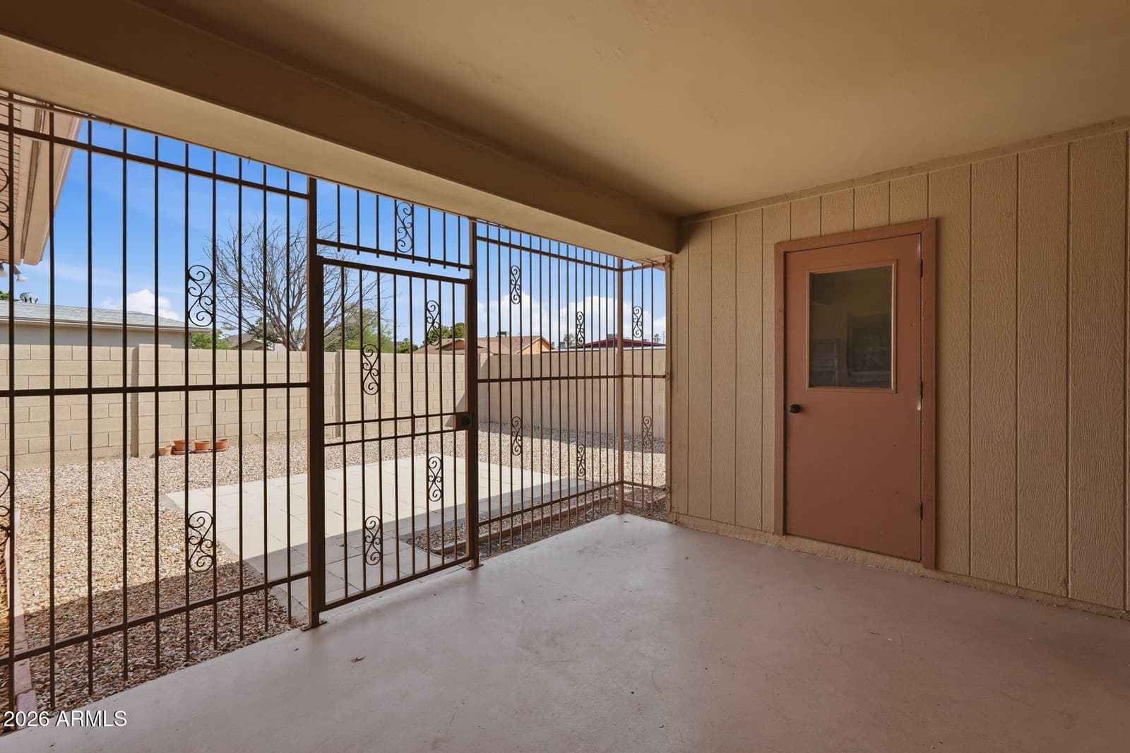 2201 E GRETTA Place, Phoenix, AZ 85022 — photo 29 of 40