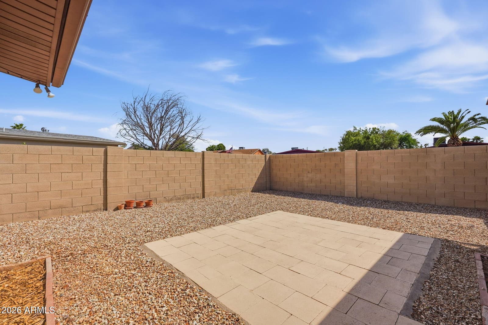 2201 E GRETTA Place, Phoenix, AZ 85022 — photo 30 of 40