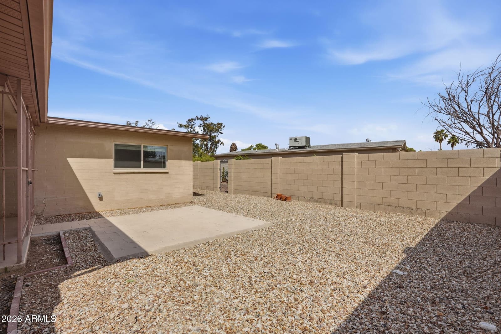 2201 E GRETTA Place, Phoenix, AZ 85022 — photo 31 of 40
