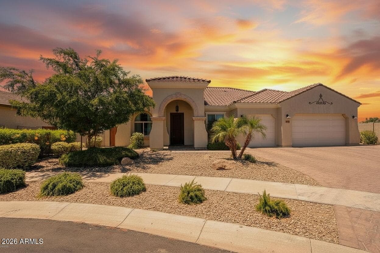8428 S 16TH Drive, Phoenix, AZ 85041 — photo 16 of 23