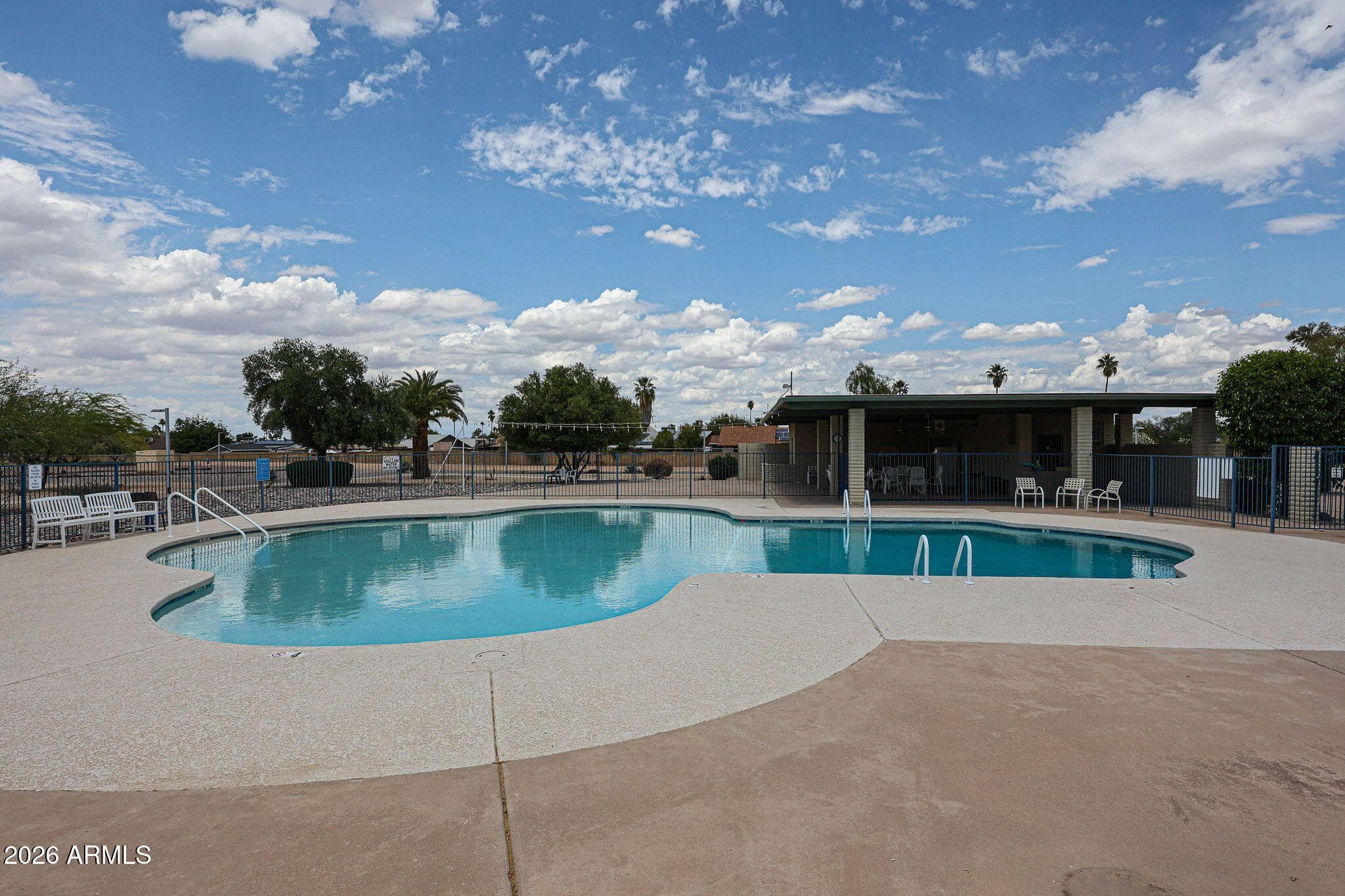 2201 E GRETTA Place, Phoenix, AZ 85022 — photo 37 of 40