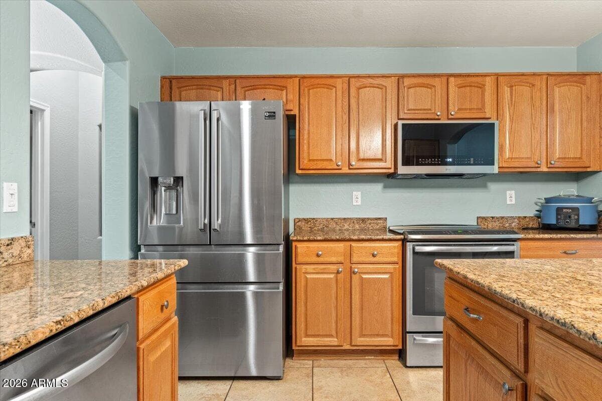 147 S LOS CIELOS Lane, Casa Grande, AZ 85194 — photo 18 of 42