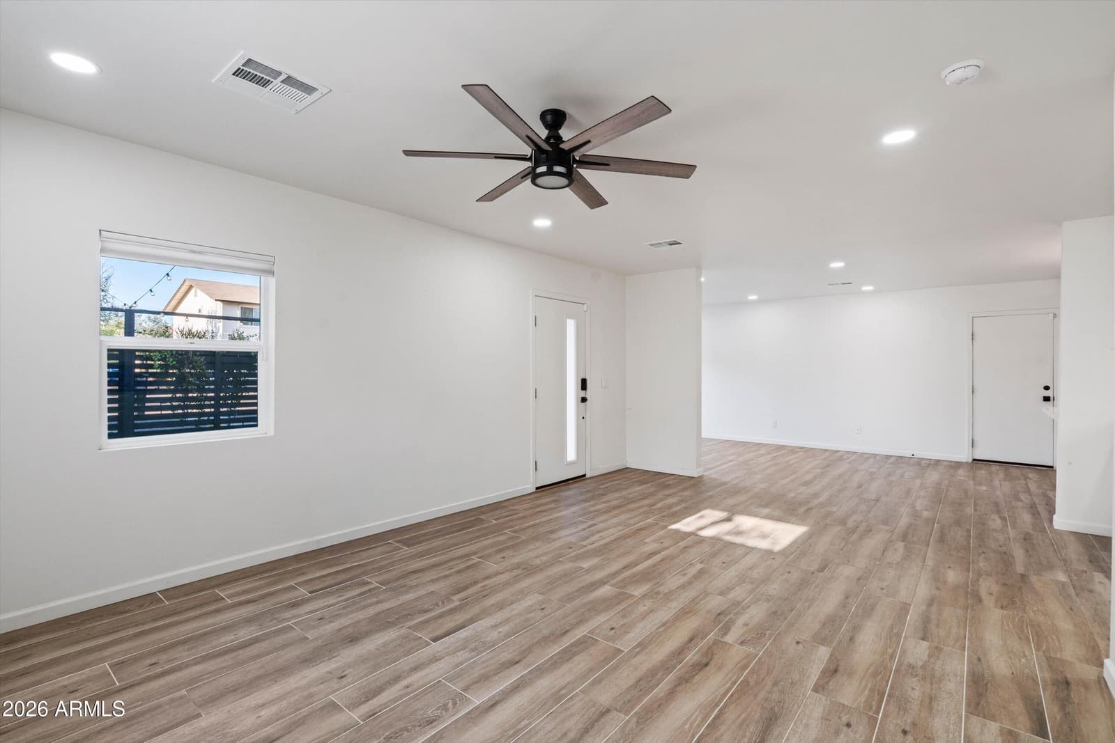 333 E CLARENDON Avenue, Phoenix, AZ 85012 — photo 13 of 49