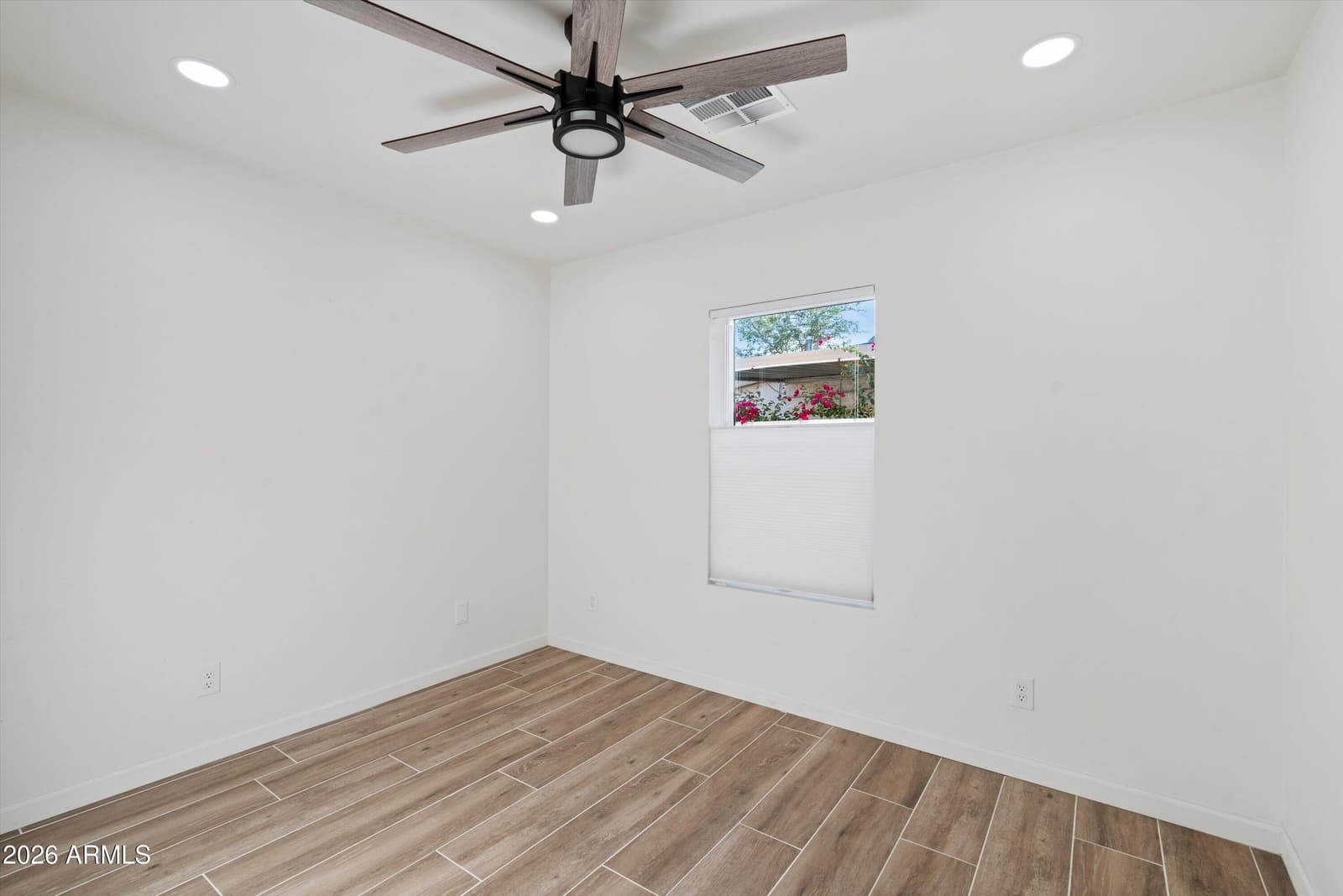 333 E CLARENDON Avenue, Phoenix, AZ 85012 — photo 29 of 49