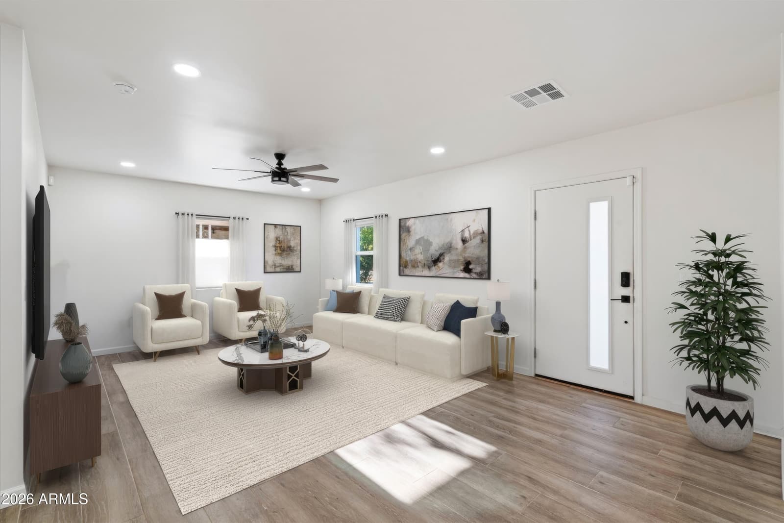 333 E CLARENDON Avenue, Phoenix, AZ 85012 — photo 10 of 49