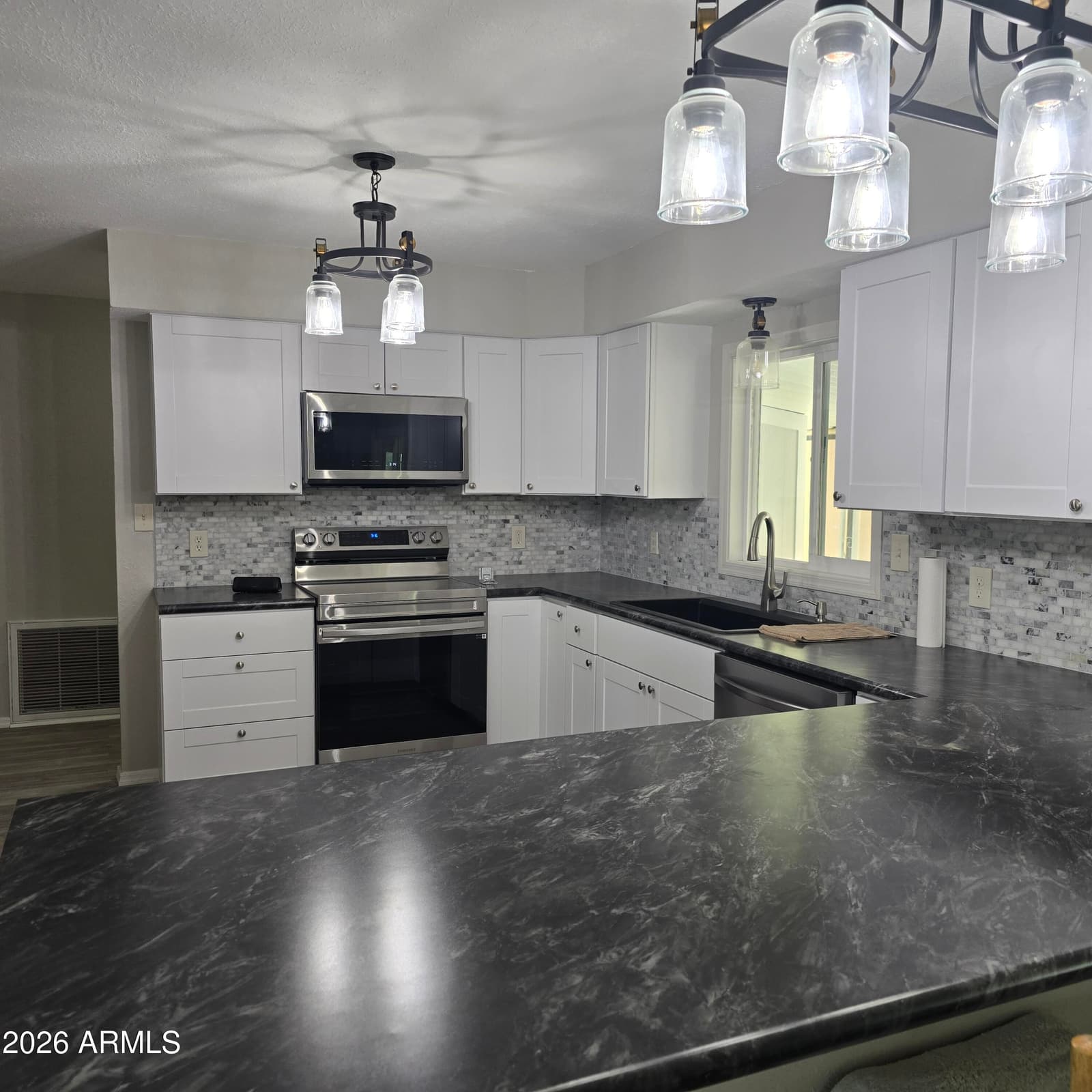2701 E UTOPIA Road 29, Phoenix, AZ 85050 — photo 2 of 38