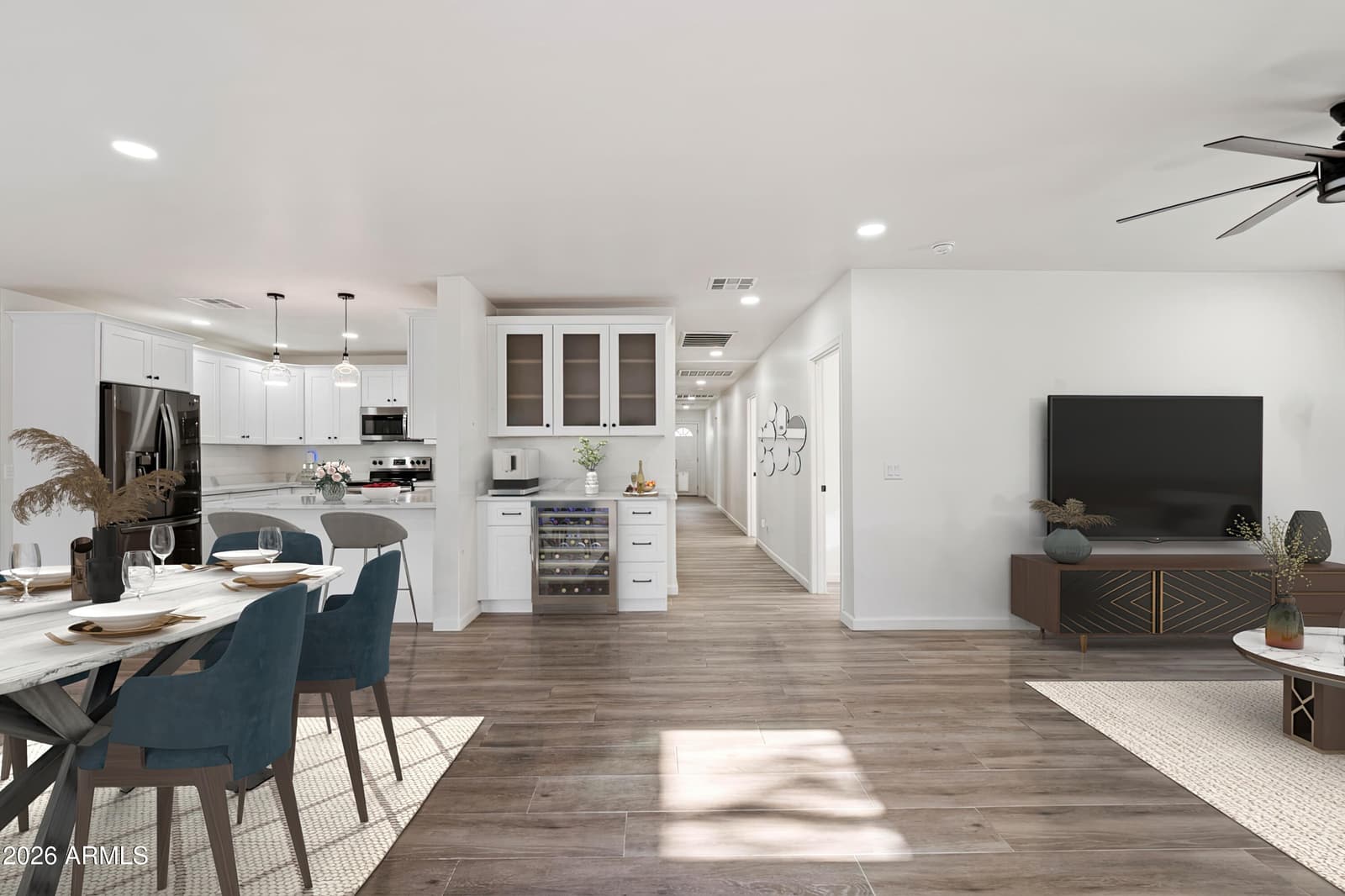 333 E CLARENDON Avenue, Phoenix, AZ 85012 — photo 8 of 49