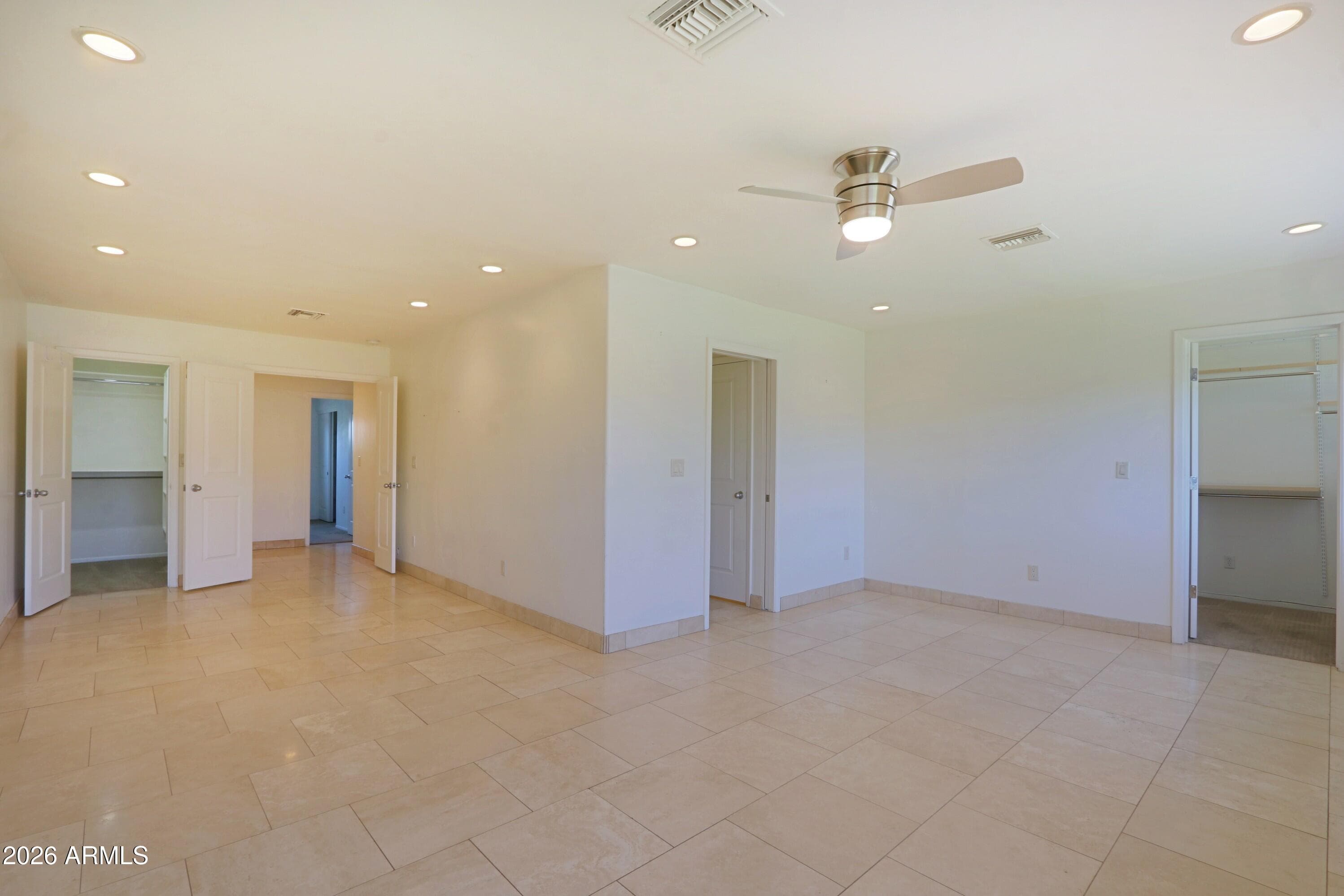 8632 E PALM Lane, Scottsdale, AZ 85257 — photo 7 of 36