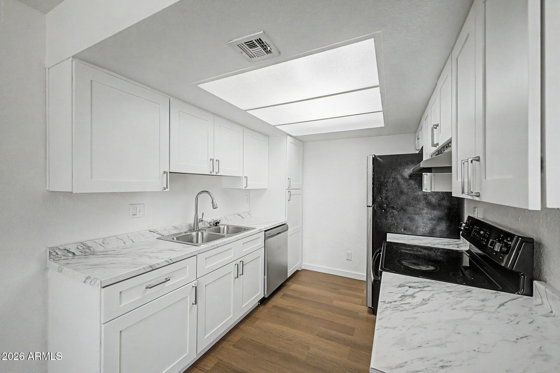 3810 N MARYVALE Parkway 1063, Phoenix, AZ 85031 — photo 10 of 28
