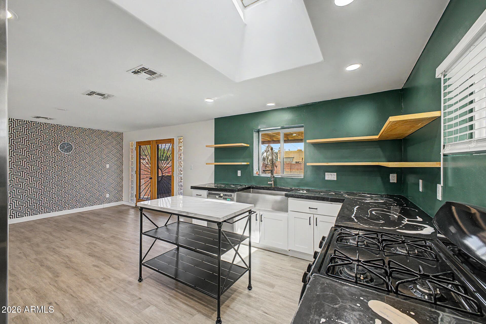 2232 W SAN MIGUEL Avenue, Phoenix, AZ 85015 — photo 13 of 31