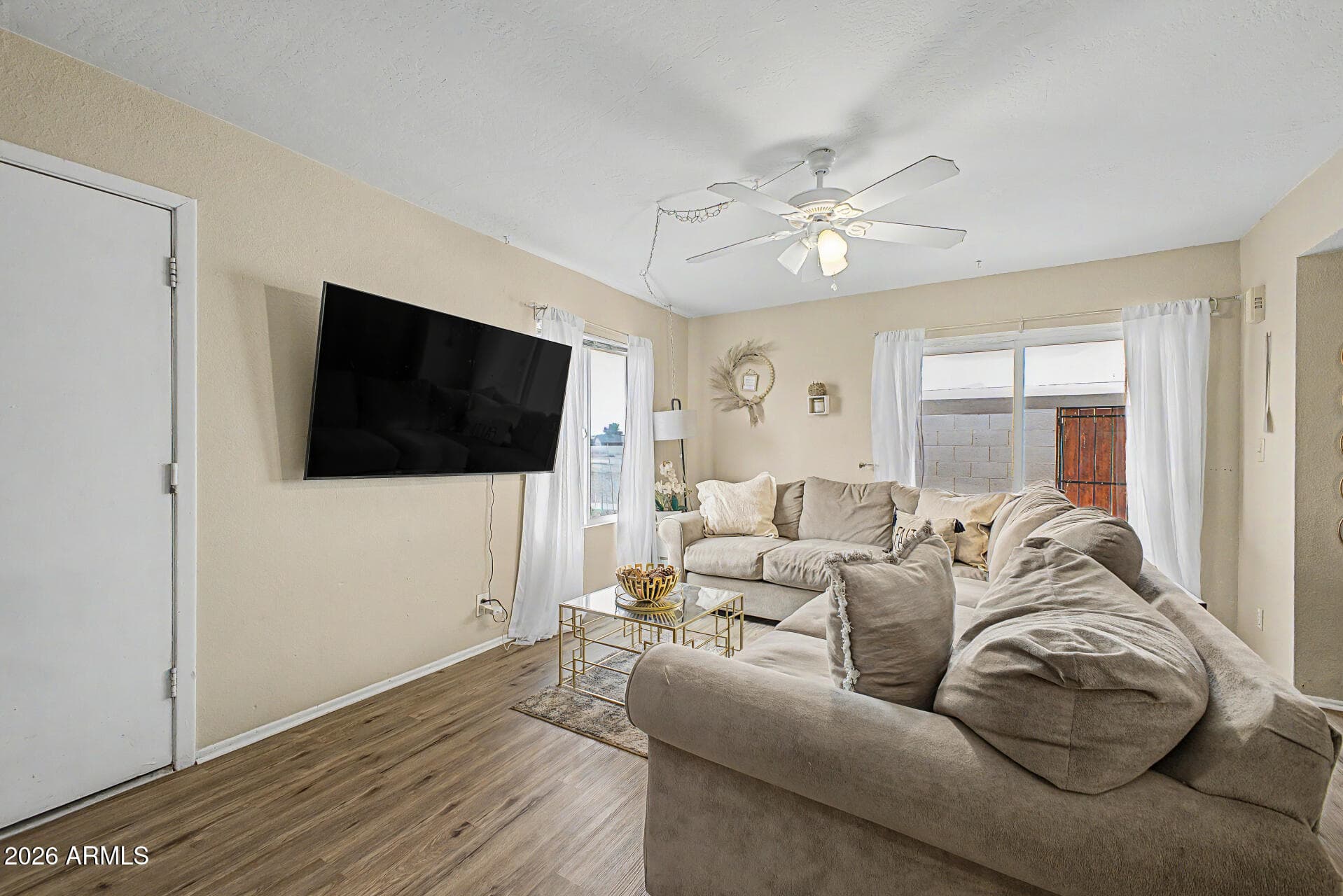 7775 W GLENN Drive, Glendale, AZ 85303 — photo 11 of 33
