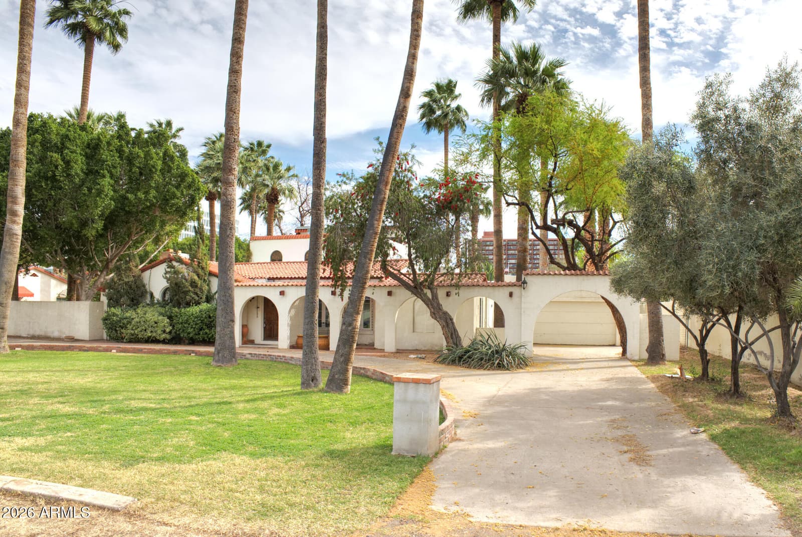 15 W PASADENA Avenue, Phoenix, AZ 85013 — photo 4 of 50