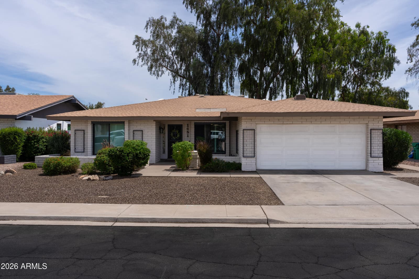 1651 S ASH Street, Mesa, AZ 85202 — photo 3 of 29