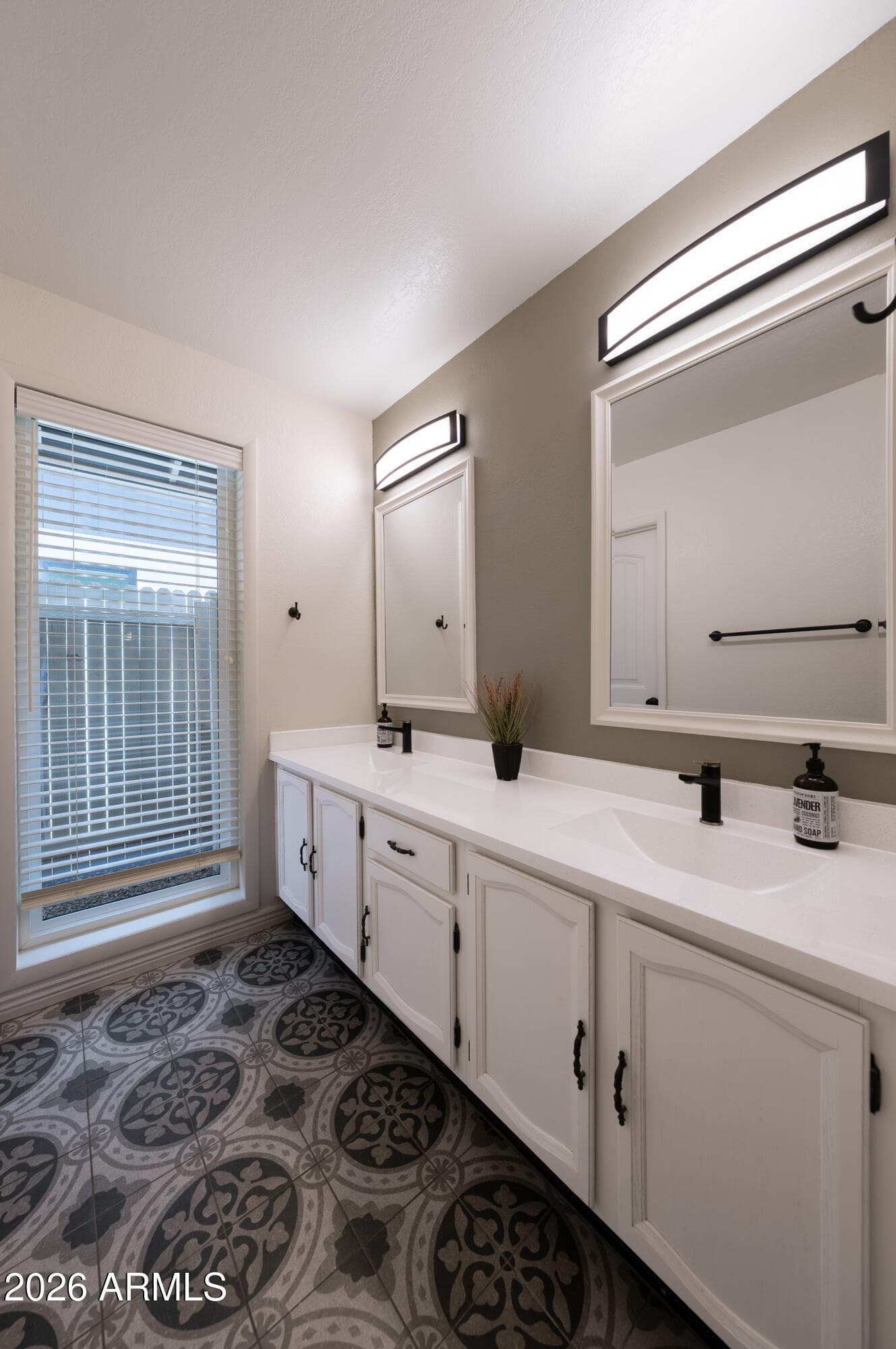 1651 S ASH Street, Mesa, AZ 85202 — photo 16 of 29