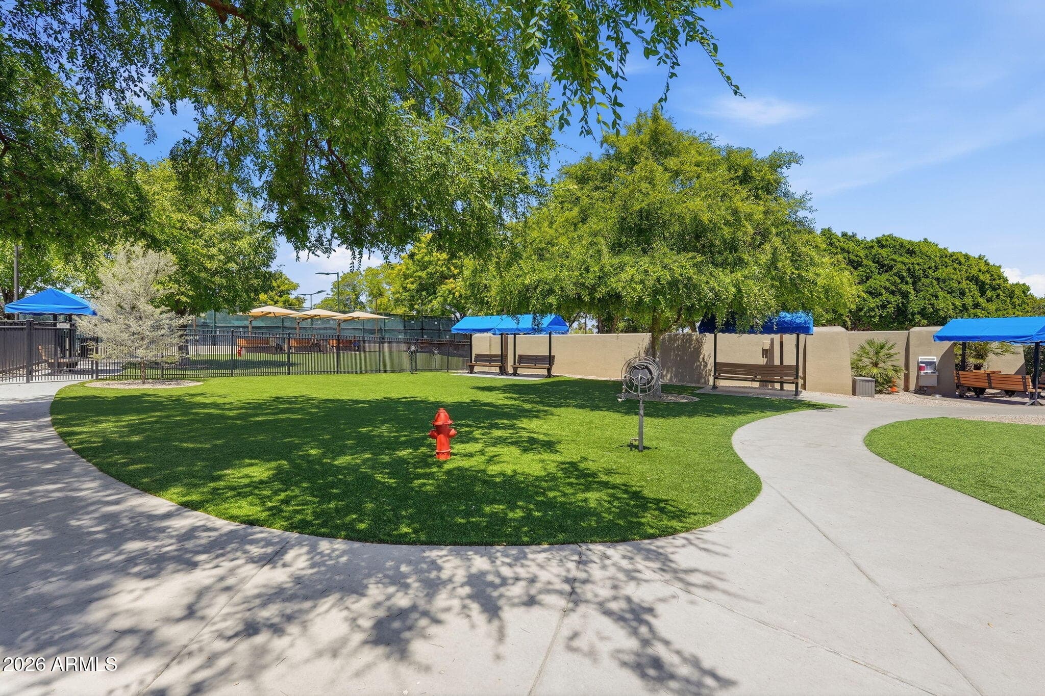 19113 N HUNTERS Run, Surprise, AZ 85387 — photo 40 of 45