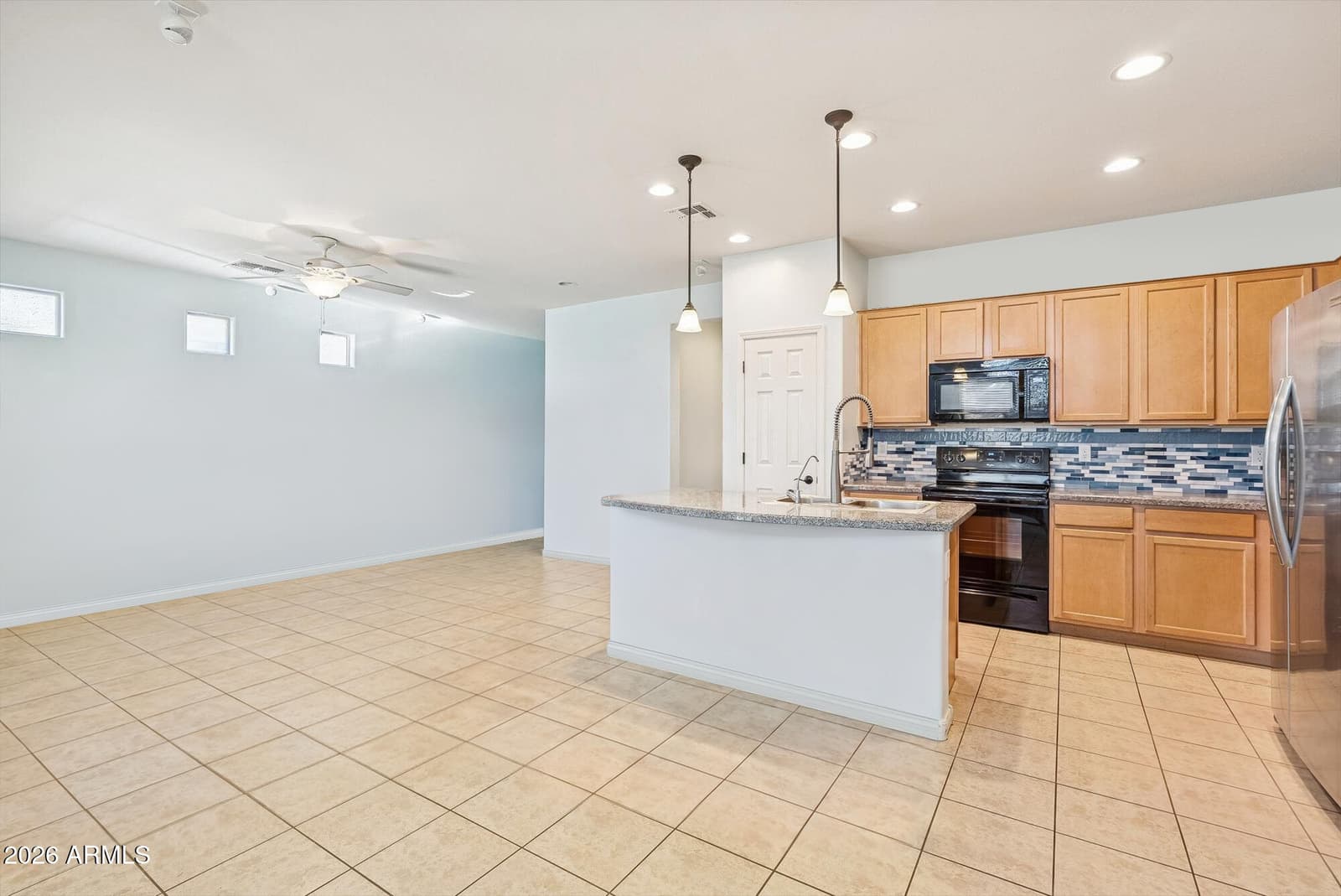 16632 S 175TH Drive, Goodyear, AZ 85338 — photo 6 of 33