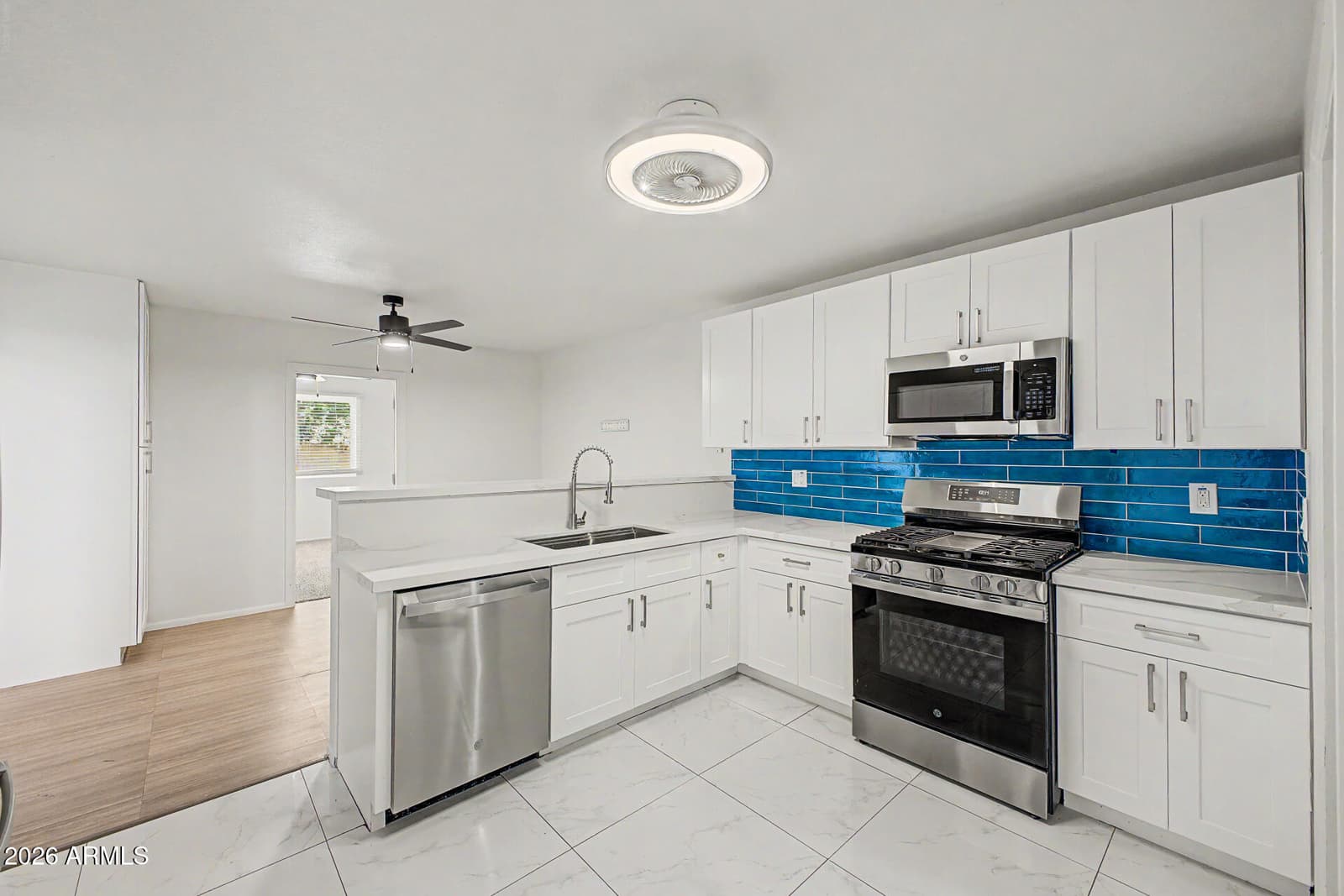 11822 N 76TH Drive, Peoria, AZ 85345 — photo 14 of 29