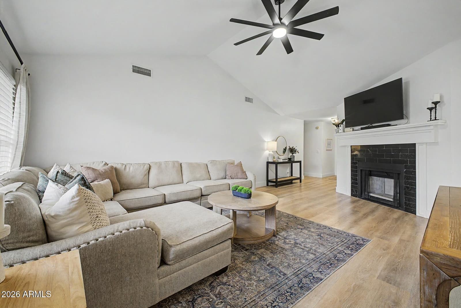 10118 W MEDLOCK Avenue, Glendale, AZ 85307 — photo 12 of 36