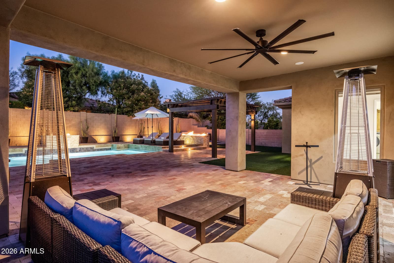 3950 E PATRICK Lane, Phoenix, AZ 85050 — photo 5 of 71