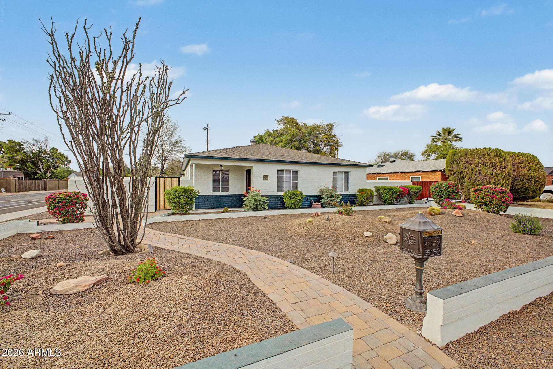 174 W ELM Street, Phoenix, AZ 85013 — photo 4 of 43