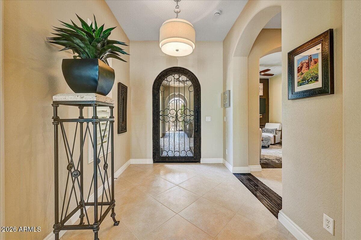 9422 E Via De Vaquero Drive, Scottsdale, AZ 85255 — photo 8 of 48