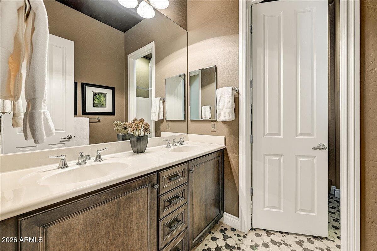 9422 E Via De Vaquero Drive, Scottsdale, AZ 85255 — photo 26 of 48