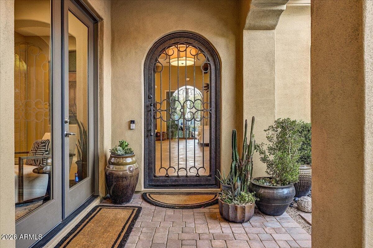 9422 E Via De Vaquero Drive, Scottsdale, AZ 85255 — photo 7 of 48