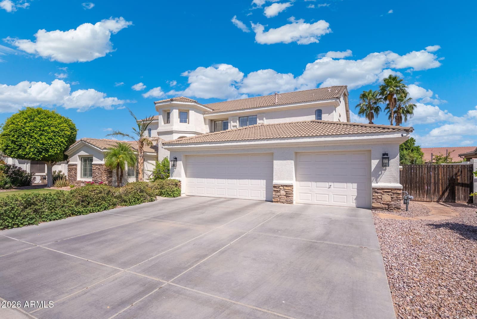 3120 E HUBER Street, Mesa, AZ 85213 — photo 2 of 81