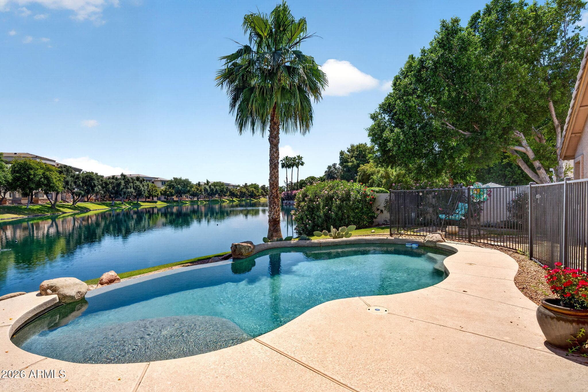 4791 S VISTA Place, Chandler, AZ 85248 — photo 32 of 39