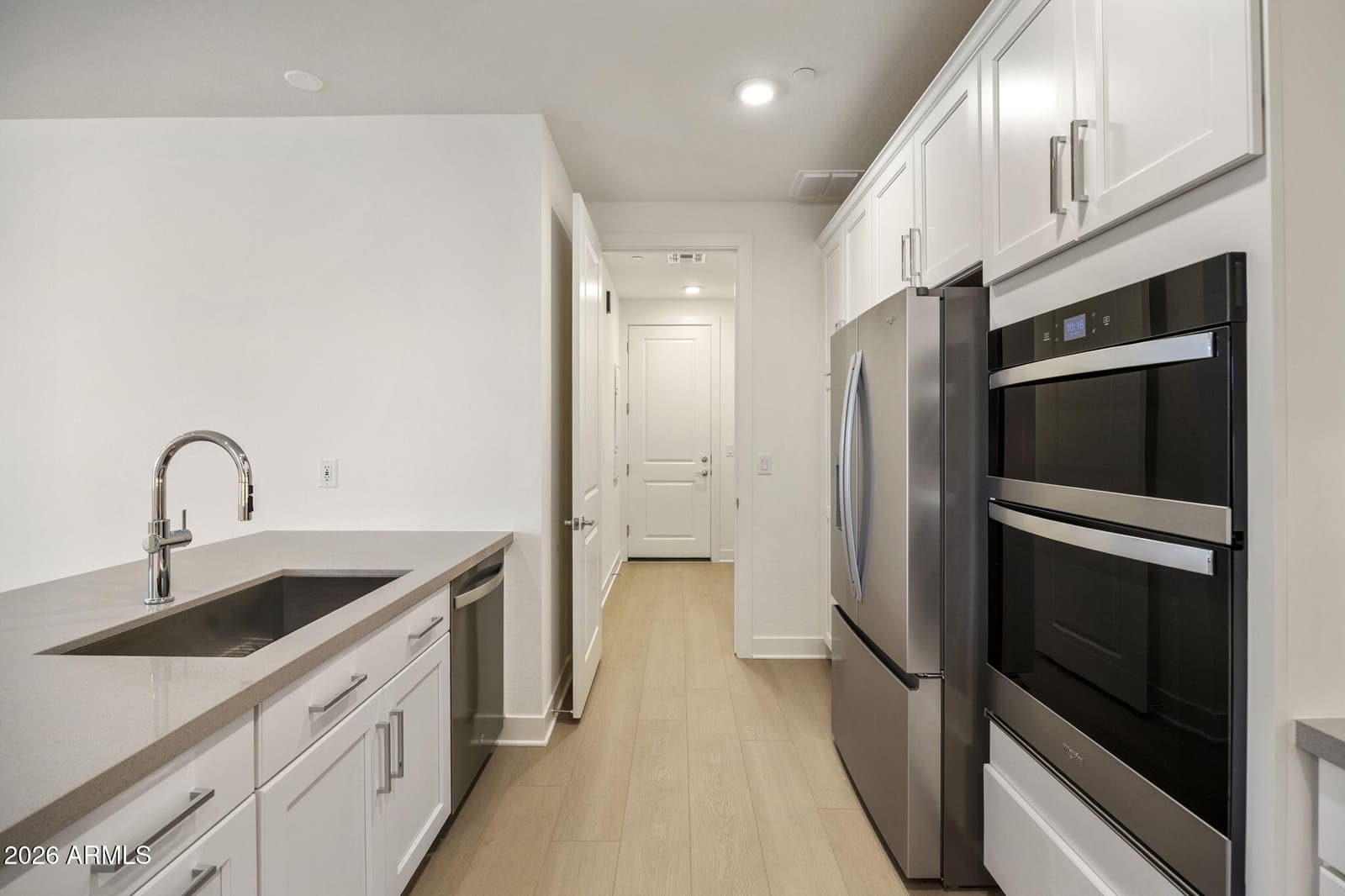 2121 W SONORAN DESERT Drive 123, Phoenix, AZ 85085 — photo 15 of 40